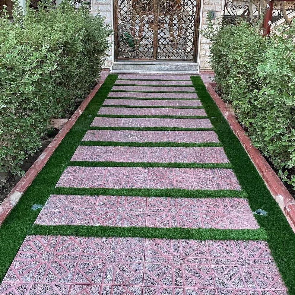 تركيب بلاط متداخل بجدة