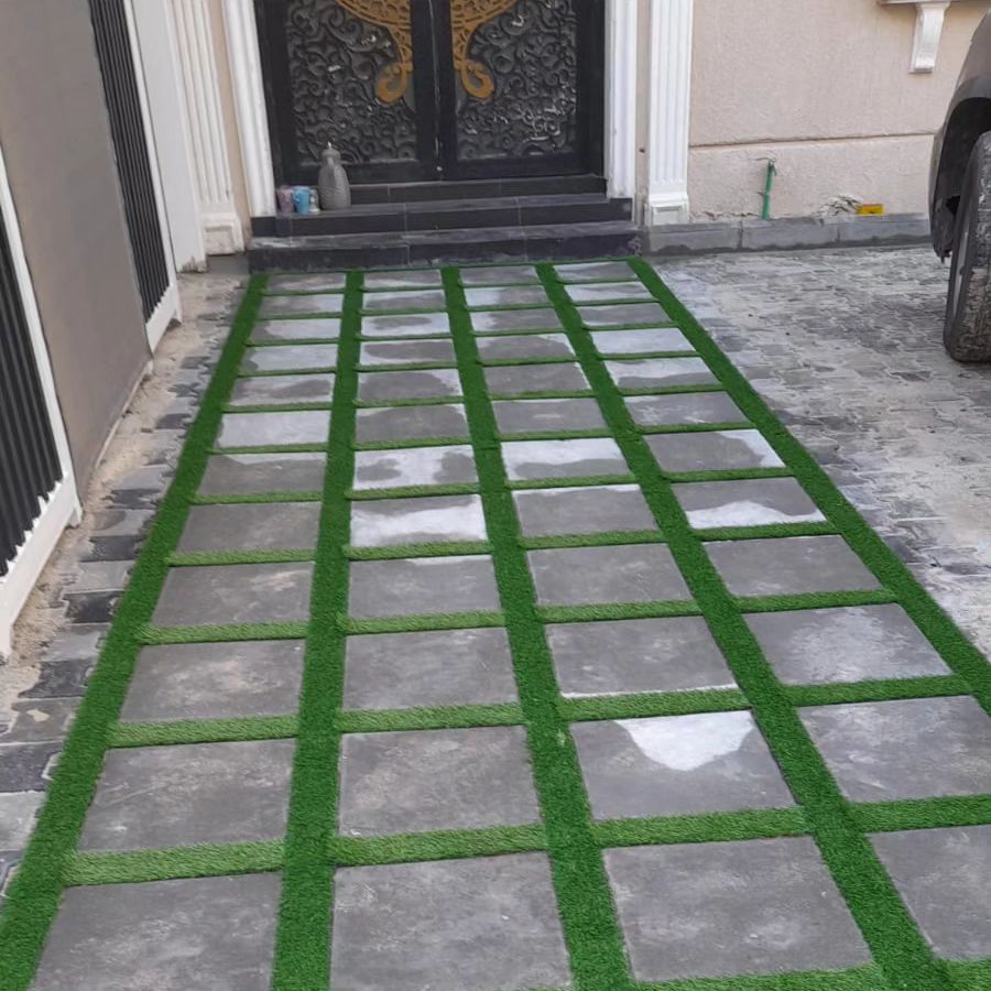 تركيب بلاط متداخل بجدة
