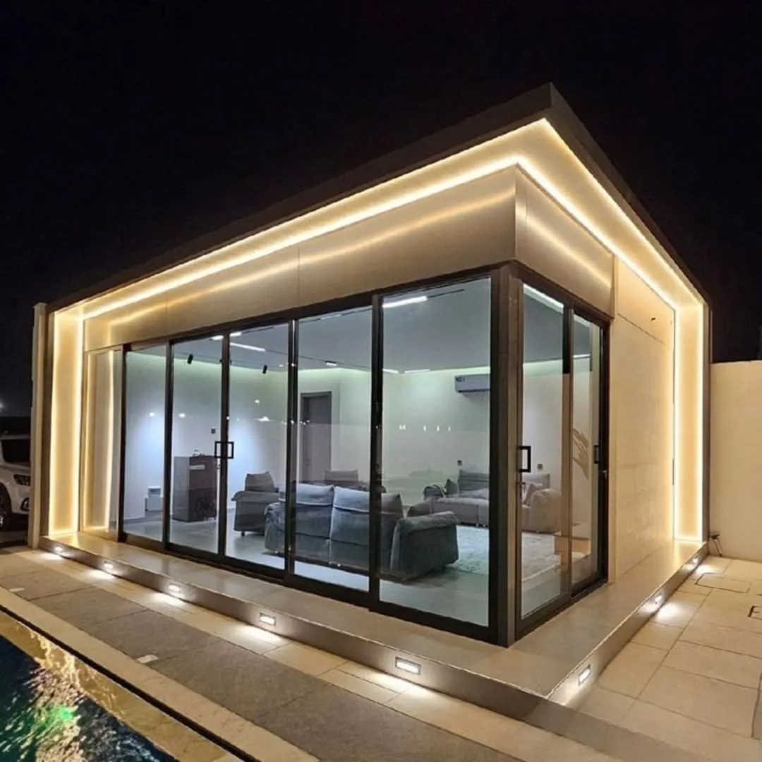 أفكار تصميم غرف زجاجية للسطح والحوش والحدائق